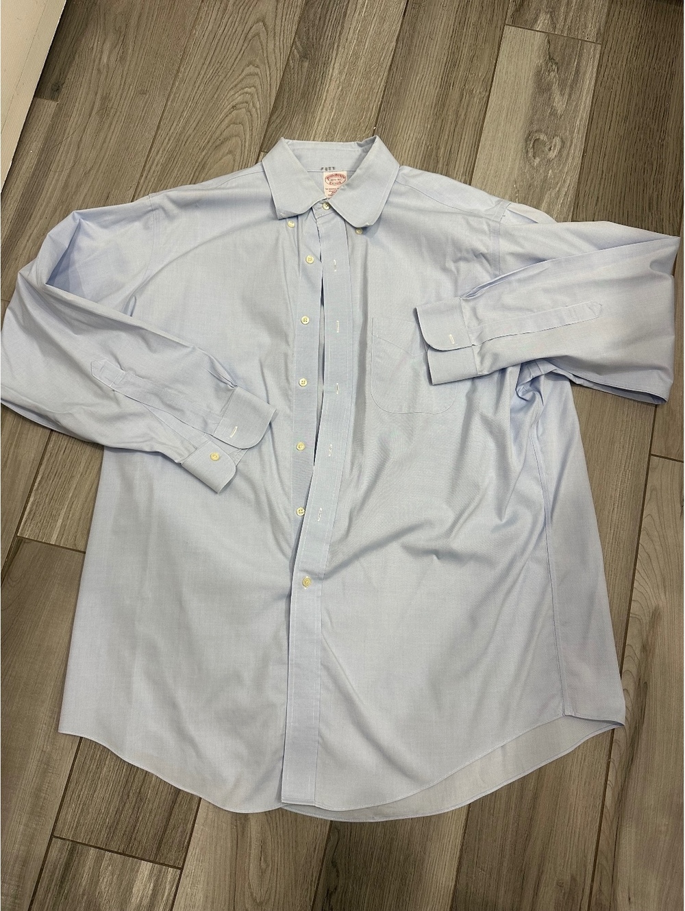 Brooks Brothers Traditional Fit Non-Iron Light Blue Dress Shirt 16.5-33